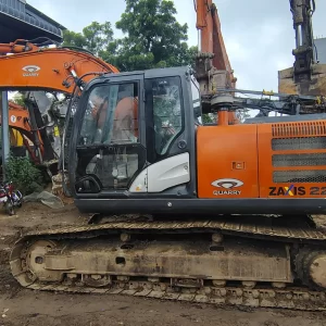 TATA HITACHI ZAXIS 220